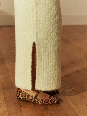 Бело-бежевый - Rochelle Humes Boucle Textured Трикотажное макси-платье с открытыми плечами