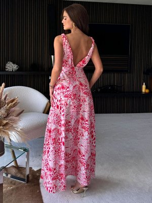 Платье макси с изображением животных в красном цвете от Girl In Mind Roma