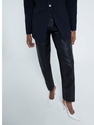 River Island Barrel Fit брюки из искусственной кожи с мехом