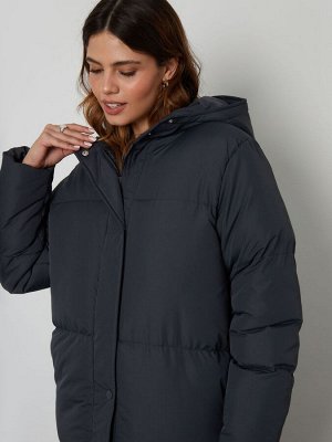 Длинное стеганое пальто с капюшоном Threadbare