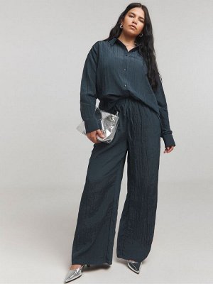 Широкие брюки Simply Be Textured Satin