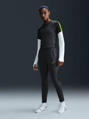 Тренировочные кроссовки Nike Dri-Fit Academy