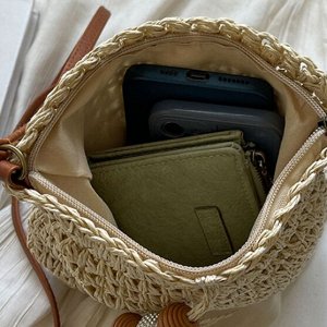 Плетеная сумка-мессенджер в стиле бохо с кисточкой, коричневая