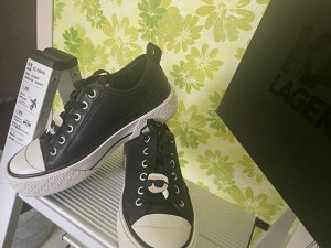 Кожаные кеды KARL LAGERFELD женские