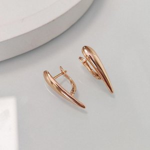 Серьги Вставка: Без вставок
Материал изделия: ювелирный сплав
Размер: 3 см
Вид(модель) сережек: Английский замочек

Изысканные серьги созданные из гипоаллергенного ювелирного сплава, станут великоле