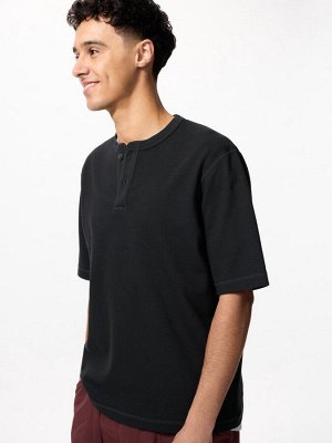 UNIQLO - вафельная футболка с воротником-хенли - 09 BLACK