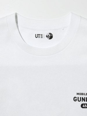 UNIQLO UT - оверсайз футболка с принтом «Gundam» - 00 WHITE