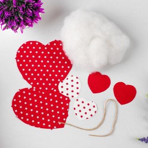 Набор для создания подвесной игрушки из ткани «Три сердца»