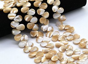 Бусины из перламутра капля 13*18мм, 38см, 42 бусины