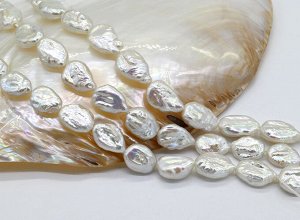 Бусины из жемчуга барокко 10*15мм белый, 38см, 23 бусины