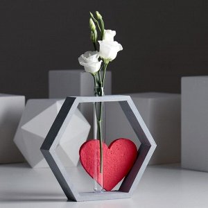 Рамка-ваза для цветов "Шестигранник с сердцем", цвет серый, 22 х 4 х 22 см