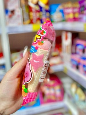 Вафельный рожок с зефиром маршмелоу с клубничным желе Yaokin 17 гр Японкие сладости
