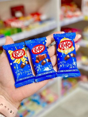 Японский Kit Kat mini со вкусом клубничного торта Strawberry Chocolate Cake / Шоколадный пирог с клубникой 11,6 гр  Японские сладости