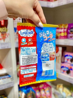 Леденцы с шипучим центром со вкусом Рамуне и Кола Lion 50 гр Японские сладости