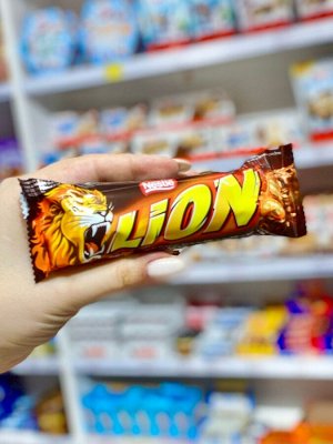 Вафельный батончик Nestle Lion Нестле Лион Оригинал 42 гр