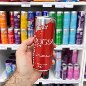 Red Bull The Spring Edition Strawberry 250ml - Ред Булл весеннее издание Клубника
