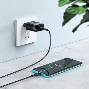 Сетевое зарядное устройство HOCO C72Q Glorious 1xUSB, 3.0A, 18W, черный