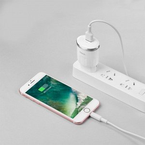 Сетевое зарядное устройство HOCO C37A Thunder 1xUSB с Кабелем USB - Lightning, 2.4A, 10.8W, белый