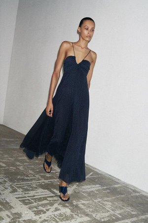 платье ЦВЕТ как на первом фото Платье в горошек – коллекция ZW (KLEID MIT TUPFENMUSTER – ZW COLLECTION) ЖЕНСКАЯ КОЛЛЕКЦИЯ ZARA Платье средней длины с V-образным вырезом и тонкими бретелями. Драпирован