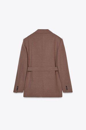пиджак ЦВЕТ как на первом фото БЛЕЙЗЕР С ПОЯСОМ-БАНТОМ (BLAZER MIT SCHLEIFENG?RTEL) Блейзер с воротником-лацкан. Длинные рукава с подплечниками. Передние карманы и ложный прорезной карман на груди. вн