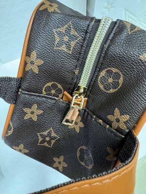 Косметичка женская на молнии, дорожная, 24*15*11см