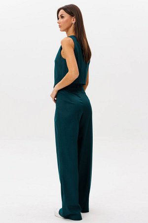 Костюм Костюм Kivviwear 4165427111 изумруд 
Состав: ПЭ-26%; Хлопок-72%; Эластан-2%;
Сезон: Лето
Рост: 170

Этот костюм, состоящий из жилета классического кроя и прямых брюк, выполнен из костюмной тка
