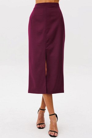 Костюм Костюм Kivviwear 4165416610 бургунди 
Состав: ПЭ-26%; Хлопок-72%; Эластан-2%;
Сезон: Лето
Рост: 170

Этот элегантный костюм состоит из классической юбки-карандаша с разрезом спереди и жилета н