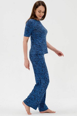Костюм женский из футболки и брюк из вискозы Леопард джинс