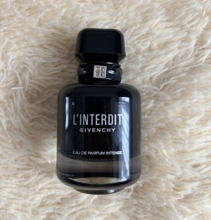 Givenchy L’interdit
