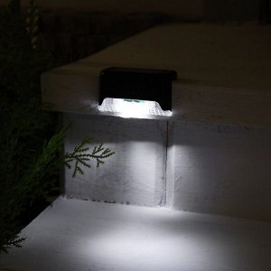 Садовый светильник, уличный, на солнечной батарее, 8x4.5x4.5 см, 1 LED, чёрный, свечение белое