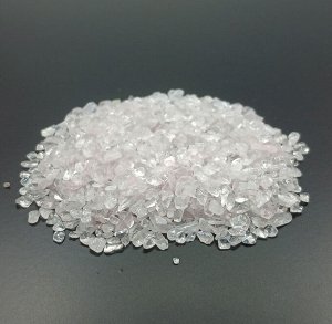 Розовый кварц галтовка фракция 3-5мм, упаковка 100 гр. Цена за 1 упаковку.