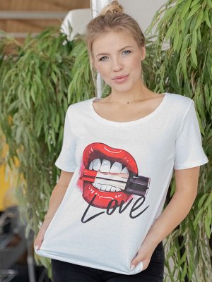 Футболка. Цвет: Белый