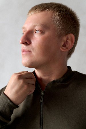 Толстовка Артикул поставщика: МФ-165ФР/ХАК
Состав: Хлопок 70%, Полиэстер 25%, Лайкра 5%
Сезон: Осень, Весна
Год: 2025
Страна: Россия
Цвет изделия: Хаки
Набивка: Без набивки
Стиль: Городской, Спортивны