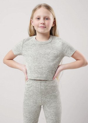 Футболка. Цвет: молочный/серый
