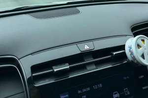 Универсальный автомобильный держатель для ароматизатора Eikosha