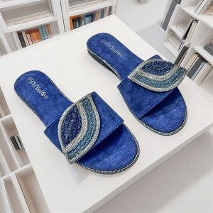 Женские шлепанцы на плоской подошве с декоративной пряжкой, синие