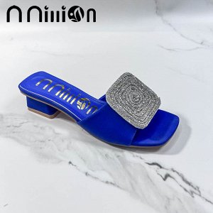 Женские босоножки с толстым каблуком и декоративной пряжкой, синий