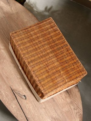 Корзинка прямоугольная с крышкой и тканевым подкладом, 44x30x20 см, ротанг