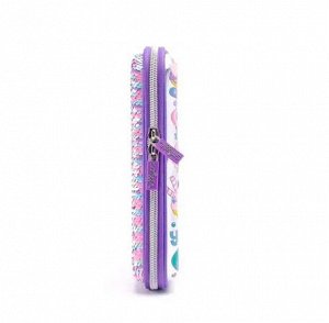 Пенал Фирменный каркасный пенал австралийской фирмы Smiggle
⠀
Размер 22*15*4,5cm
⠀
Особенности:
*жестко-каркасная технология (надежная защита письменных принадлежностей от поломки)
*мягкий внутренний 