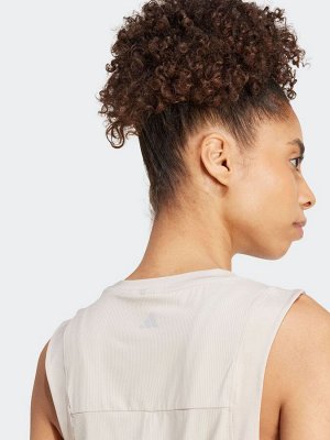 Жилет adidas Studio