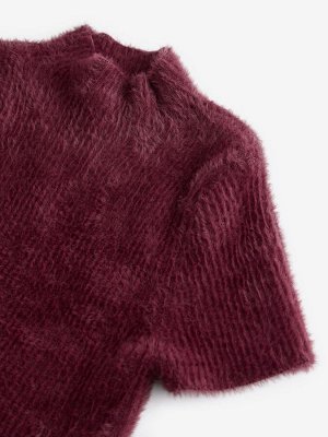 Red Berry - мягкий на ощупь пушистый вязаный джемпер с короткими рукавами