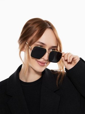 Очки солнцезащитные uv 400, дужка 13.5 см, ширина 12.8 см, линза 5.5x6 см