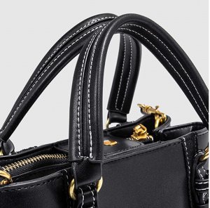 Сумка Сумка бренда &quot; ZARA &quot;- это всегда отменный стиль и высокое качество.
Материал : экокожа
Размер: см.фото