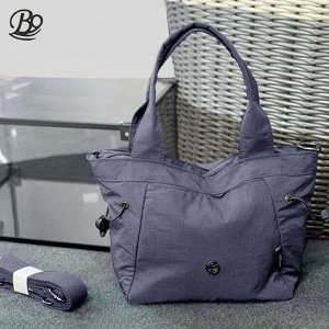 Сумка Видео: https-//www.modernbag.ru/media/upload/%D0%BD%D0%B0%D0%B1%D0%BE%D1%80%201/K2-BB-1702-10-%20(1).mp4	Женская сумка бренда &quot;Bobo&quot;.
Внутри: карман на молнии + 2 кармана б/молнии
С об