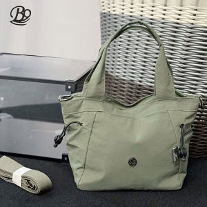 Сумка Видео: https-//www.modernbag.ru/media/upload/%D0%BD%D0%B0%D0%B1%D0%BE%D1%80%201/K2-BB-1702-10-%20(1).mp4	Женская сумка бренда &quot;Bobo&quot;.
Внутри: карман на молнии + 2 кармана б/молнии
С об