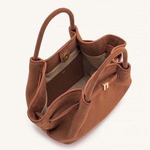 Сумка Видео: https-//www.modernbag.ru/media/upload/%D0%BD%D0%B0%D0%B1%D0%BE%D1%80%201/taobao.mp4	Женская сумка.
Материал: Велюр
Размер: см.фото&nbsp;