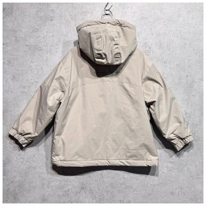 Куртка Куртка для мальчика.
Время года: весна/осень. Утеплитель: синтепон 80гр.
Модель свободного кроя. Низ куртки регулируемый. Капюшон глубокий с регулировкой.