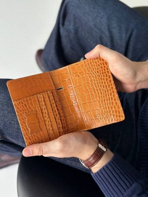 Кожаная обложка на паспорт