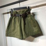 Женские шорты, зеленые