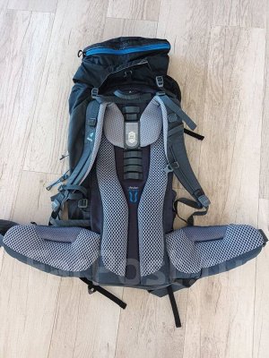 Рюкзак Deuter Aircontact Lite 50+10 Black-Marine